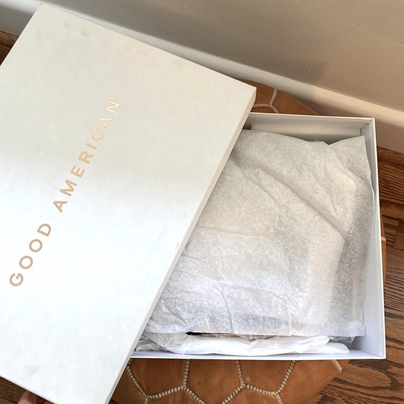 GOOD AMERICAN Icon 110 Suede Bootie - Picture 7 of 9